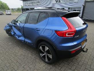 Volvo XC40 Recharge P8 AWD R-DESIGN picture 5