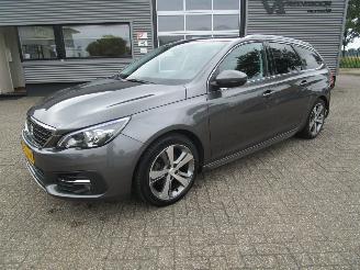 Auto incidentate Peugeot 308 SW 1.2 Pure Tech Bleu lease Premium 2020/4