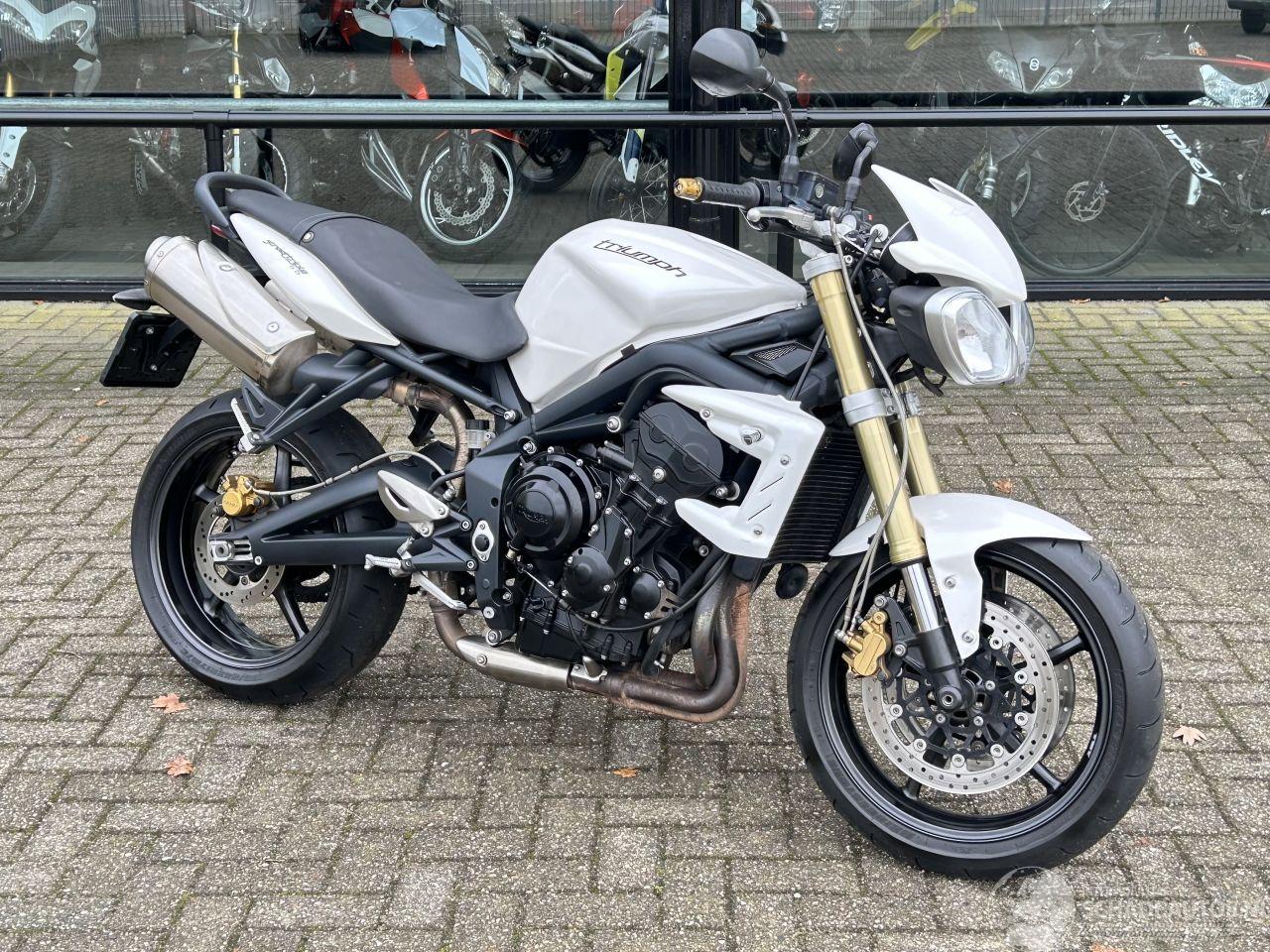 Triumph Street Triple 675