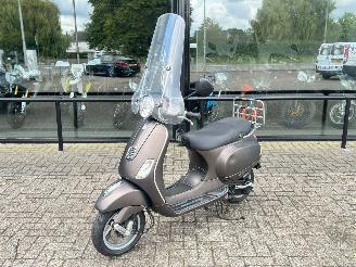  Vespa  LX 50 4T 2011/1