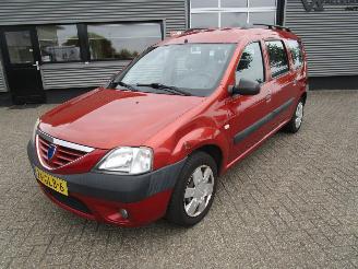 uszkodzony samochody osobowe Dacia Logan MCV 1.6-16V Laureate 2008/7