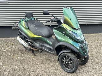 damaged motor cycles Piaggio MP3 400  2011/4