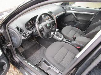 Skoda Octavia Combi 1.4 TSI Elegance automaat picture 9