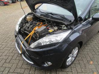 Ford Fiesta 1.25 Ghia 5drs picture 18