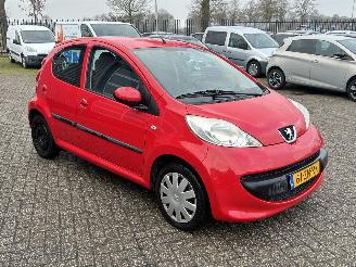 Peugeot 107 1.0-12V XS 5drs picture 7
