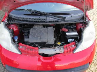 Peugeot 107 1.0-12V XS 5drs picture 24
