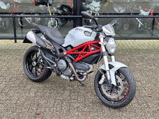 krockskadad bil motor Ducati Monster 796  2012/5