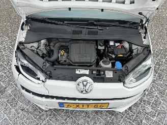 Volkswagen Up! 1.0 move up! Bluemotion picture 25