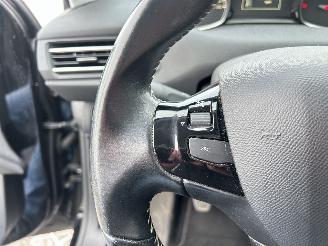 Peugeot 308 SW 1.2 PureTech Blue Lease Premium picture 19