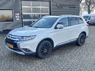 Schadeauto Mitsubishi Outlander 2.0 Instyle 7-pers 2017/1