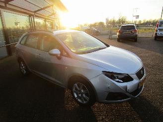 uszkodzony samochody osobowe Seat Ibiza ST 1.2 TDI Copa acomotive 2011/6