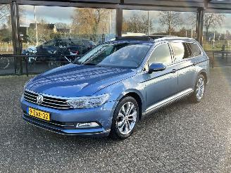 uszkodzony samochody osobowe Volkswagen Passat Variant 2.0 TDI Highline 2015/2