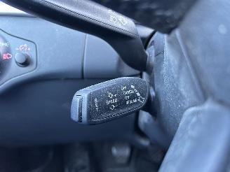 Audi A4 Avant 2.0 TDI Ultra Advance Sport picture 18