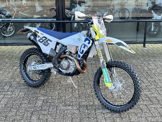 Vaurioauto  motor cycles Husqvarna  FE 450 Enduro 2020/2