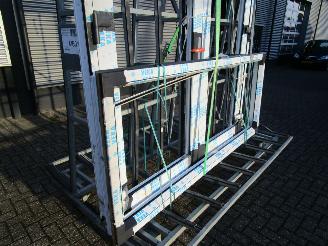 Alle  Kozijnenbok + kozijnen beschadigd. picture 7