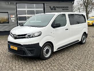 Ocazii autoturisme Toyota ProAce Shuttle 1.5 D-4D Cool Comfort Medium 9 personen 2019/12