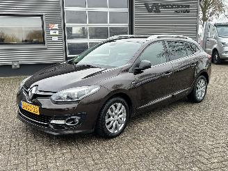 Vaurioauto  passenger cars Renault Mégane Estate 1.5 dCi Bose 2014/7