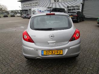 Opel Corsa 1.4-16V Enjoy picture 4