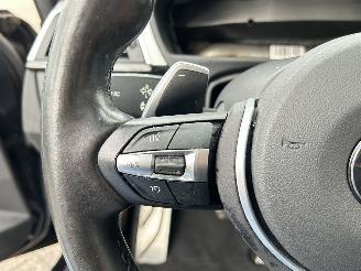 BMW 3-serie 330i Touring M-Sport Automaat picture 18