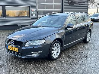 Schadeauto Volvo V-70 2.0 T4 Polar+ 2016/4