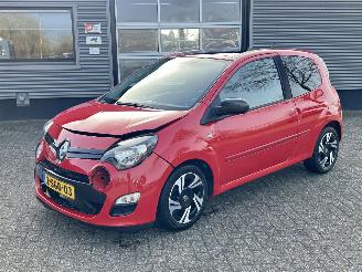 uszkodzony samochody osobowe Renault Twingo 1.2 16V Dynamique 2013/10