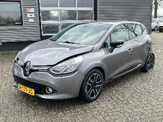 Schadeauto Renault Clio 0.9 TCe ECO Night&Day 2015/3