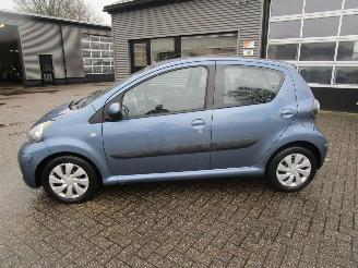 Toyota Aygo 1.0-12V Comfort 5drs picture 2