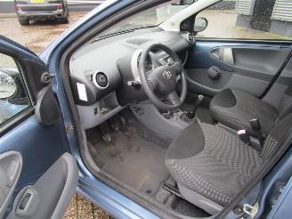 Toyota Aygo 1.0-12V Comfort 5drs picture 9