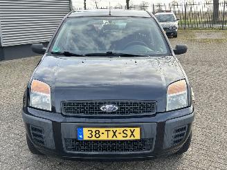 Ford Fusion 1.4-16V Champion picture 8
