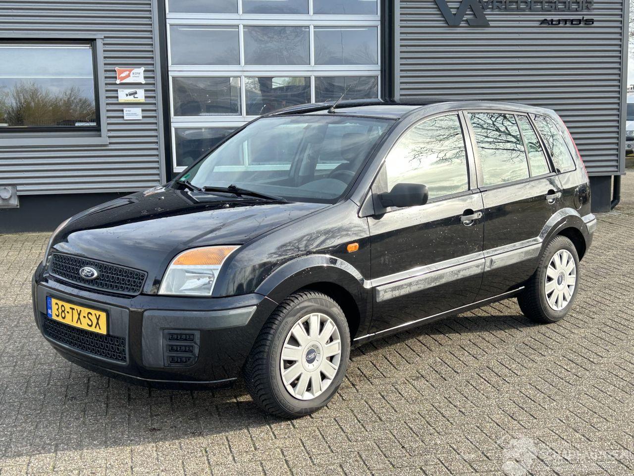 Ford Fusion 1.4-16V Champion