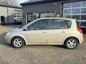 Renault Scenic 1.6-16V Business Line picture 2