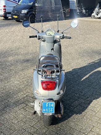 Vespa  LX50 4T picture 4
