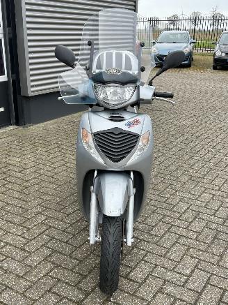 Honda SH 150 I picture 8