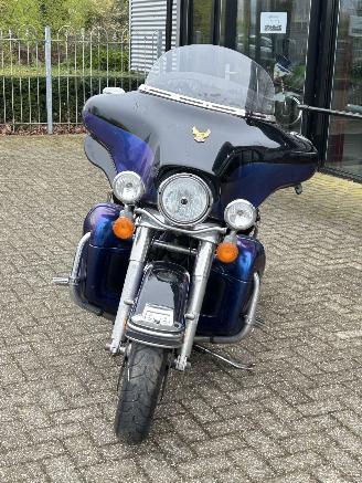 Harley-Davidson Electra Glide 103 FLHTK Electra Glide Ultra Limited picture 8