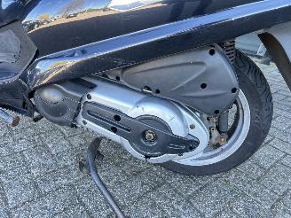 Piaggio Xevo 400  picture 13