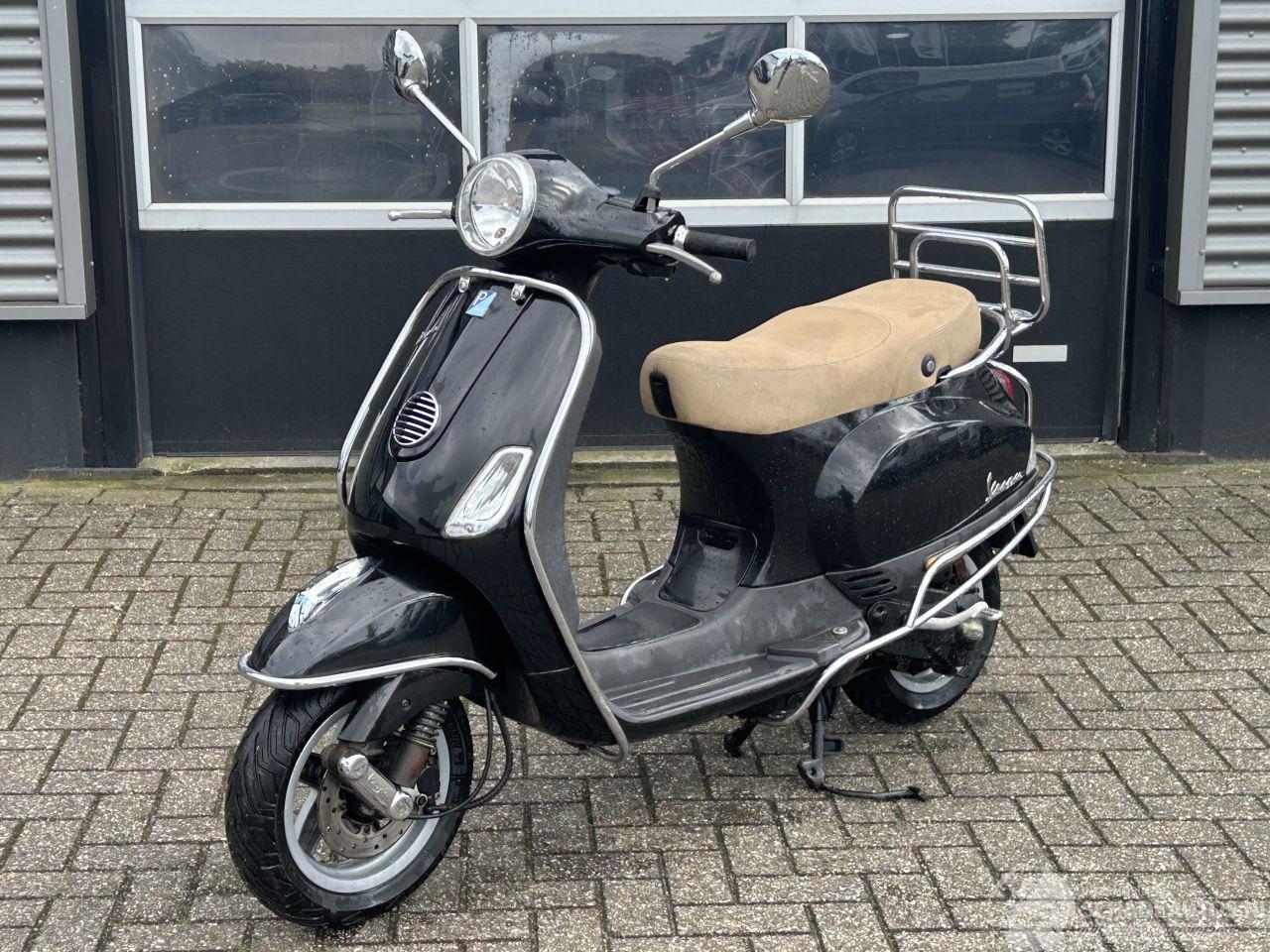 Vespa  LX50 2T