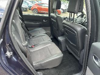 Renault Grand-scenic 2.0-16V Tech Line picture 12