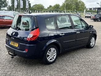 Renault Grand-scenic 2.0-16V Tech Line picture 5