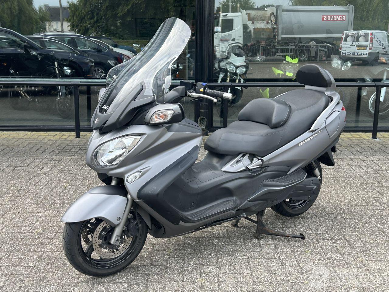 Suzuki Burgman 650 650ZA Executive