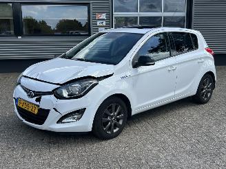 Coche accidentado Hyundai I-20 1.2i Go! Plus 2015/1
