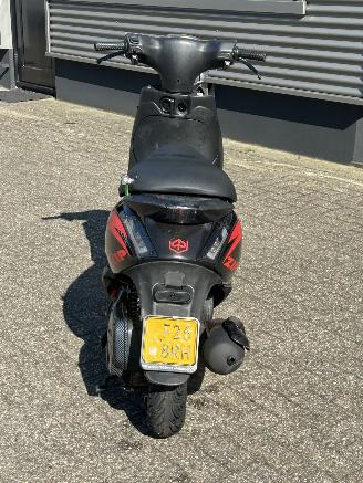 Piaggio  Zip 50 4T picture 8