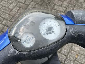 Piaggio  Zip 50 4T picture 13