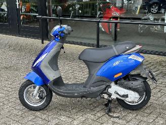 Piaggio  Zip 50 4T picture 2
