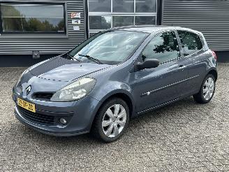  Renault Clio 1.4-16V Dynamique Comfort 2006/8