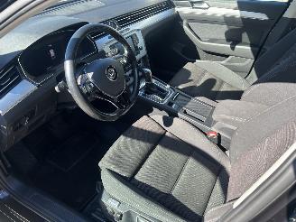 Volkswagen Passat Variant 1.6 TDI Highline picture 9