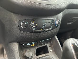 Ford Transit Courier 1.5 TDCI Ambiente Start&Stop picture 19