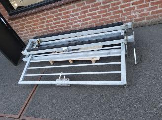 Overige  Elektrische schuifpoort + looppoort en 40m hekwerk picture 17