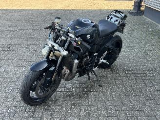 Suzuki GSX-R750  picture 7