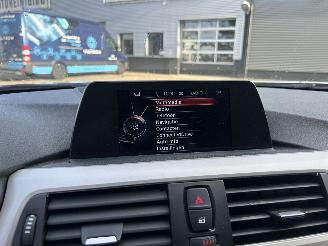 BMW 3-serie 318D Touring High Executive Automaat picture 23