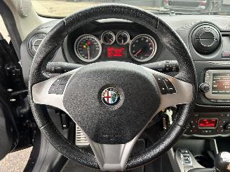 Alfa Romeo MiTo 0.9 Twinair Esclusivo picture 18